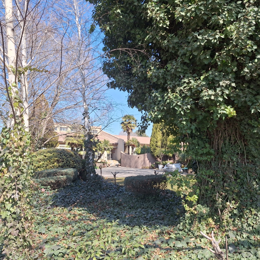 5 Bedroom Property for Sale in Frankfort Free State